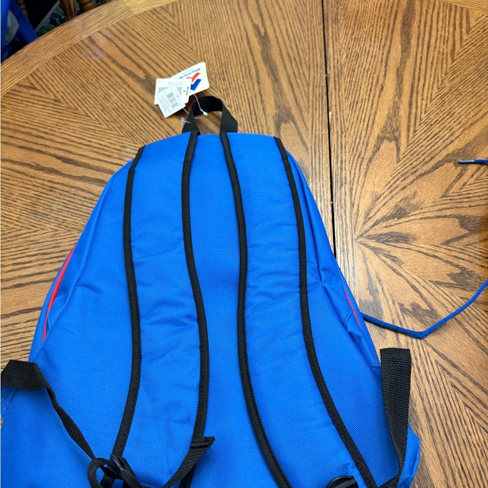 Sears MightyMac KU Sports Bag with Black Strap and Red Accents - Picture 4 of 6